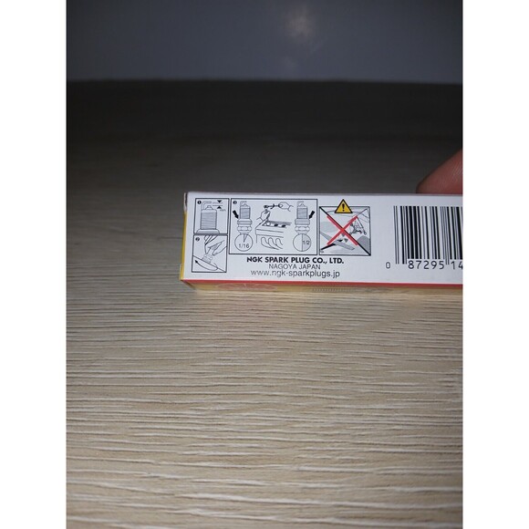 Set of 6 NGK Standard Spark Plugs DR6HS 4823  Made In Japan EAC New - Picture 14 of 16